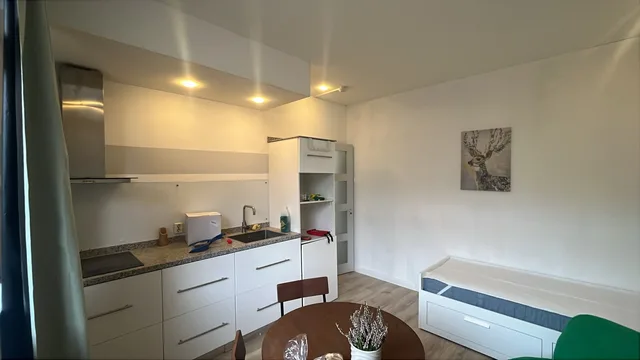 Zestienhovensekade