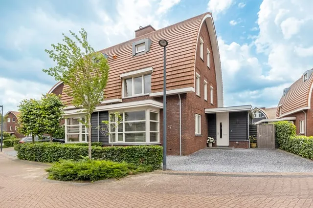 Rijnauwen 17