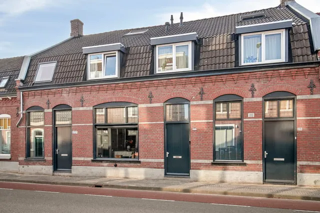 Hoogstraat 272