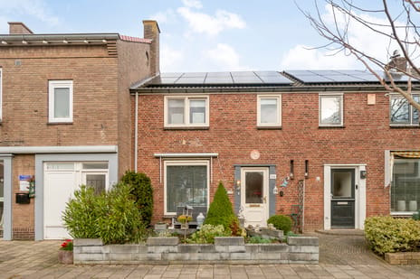 Pieter de Hooghstraat 16