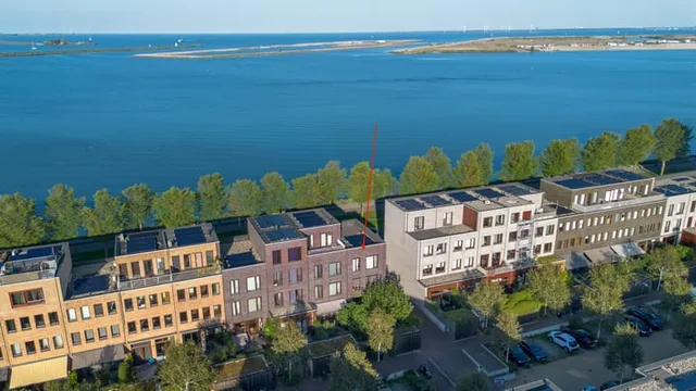 Bert Haanstrakade 264
