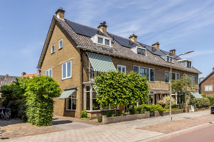 Lodewijk van Deyssellaan 208