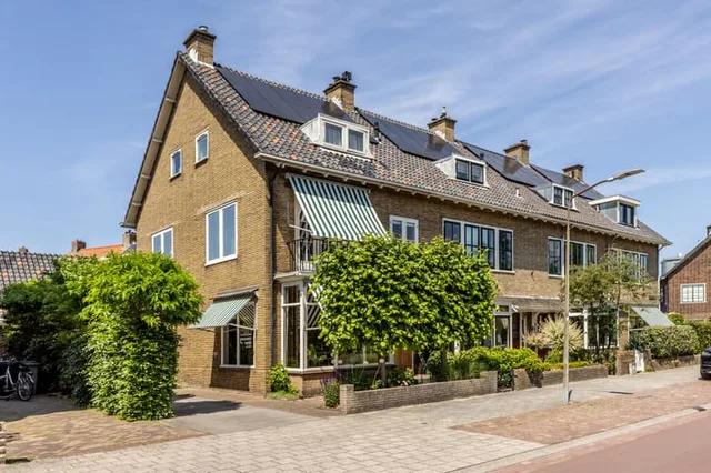 Lodewijk van Deyssellaan 208