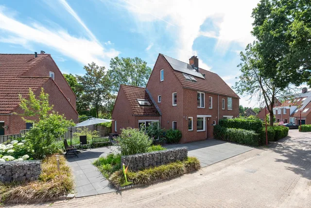 Goudvink 28