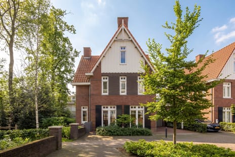 De Weefstoel 32
