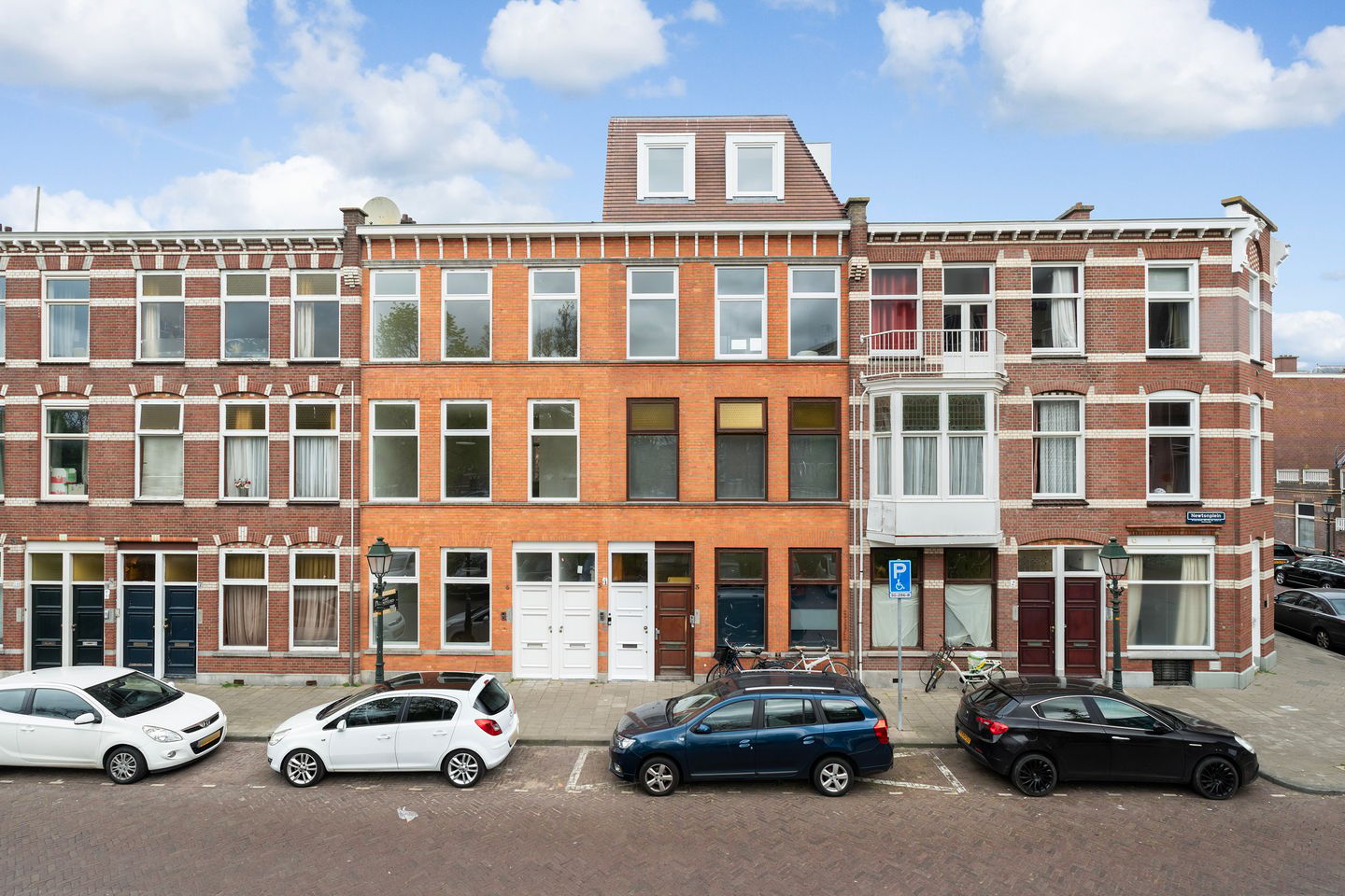 Newtonplein 4-A