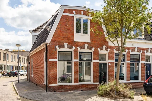 Martenstraat 37