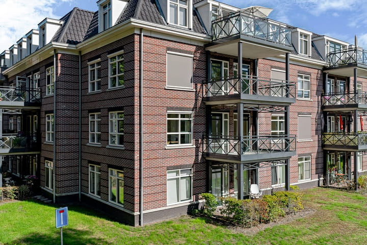 Van Lyndenpark 22