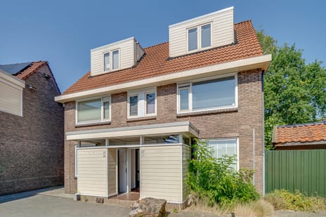 Burg. Jacobsonstraat 23