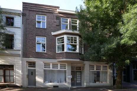 Akenerstraat 22