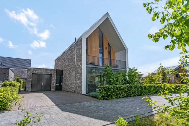 Gebroeders van Steenbergenplantsoen 24
