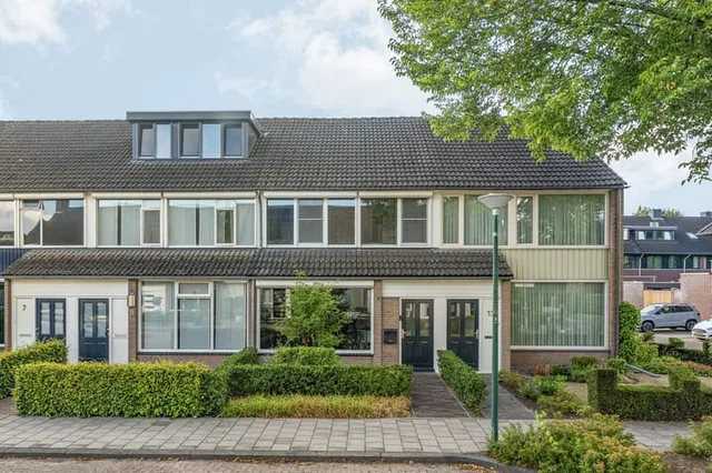Roesmontstraat 11
