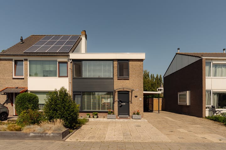 Hugo de Vriesstraat 11