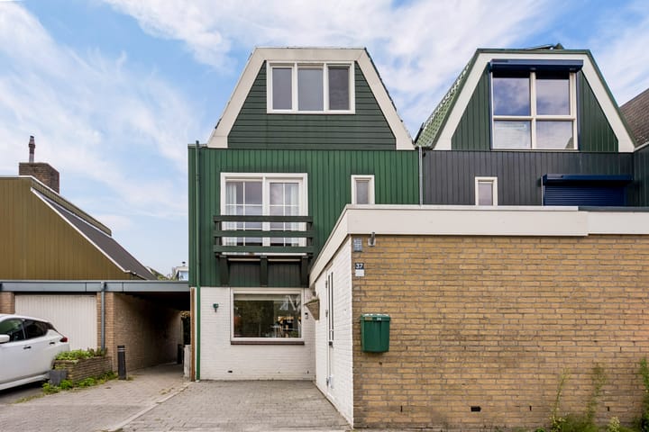 Archipel 37 24