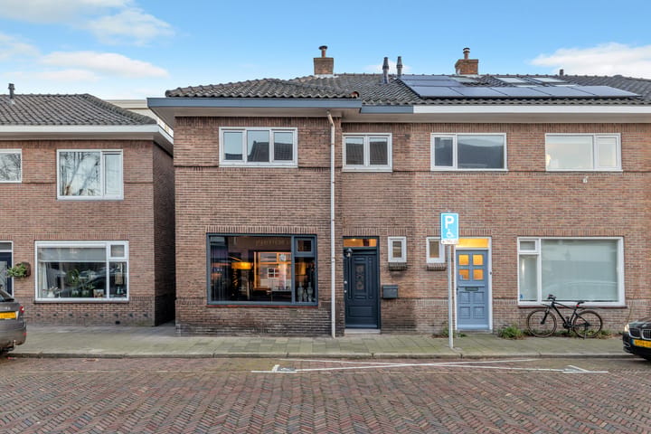 C.H. Moensstraat 36