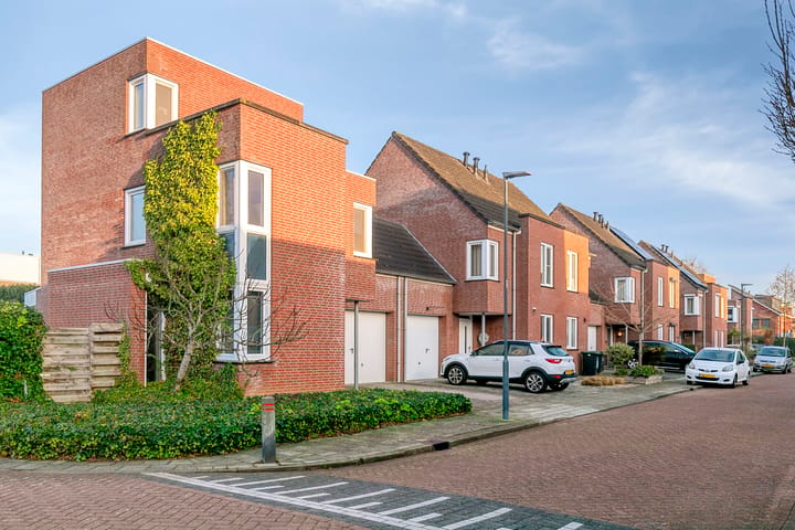 Anthony Edenstraat 16