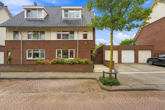 Fop Smitstraat 66