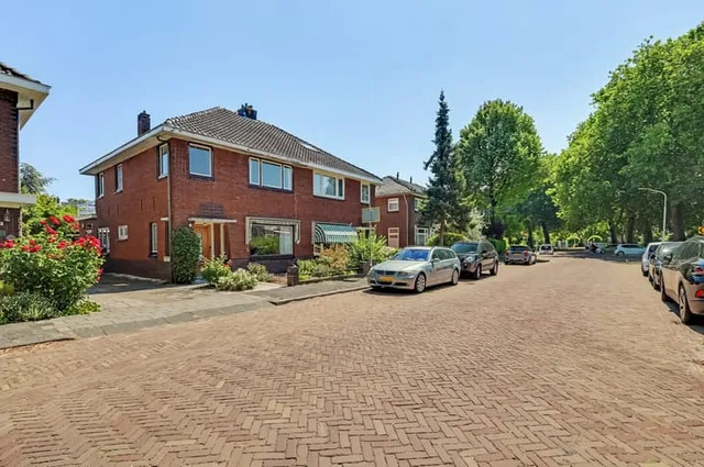 Dillenburgstraat 8