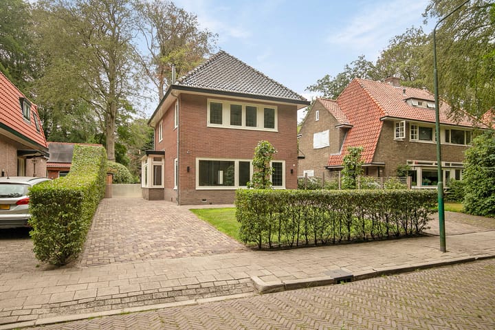 Eikenhorstweg 12-B