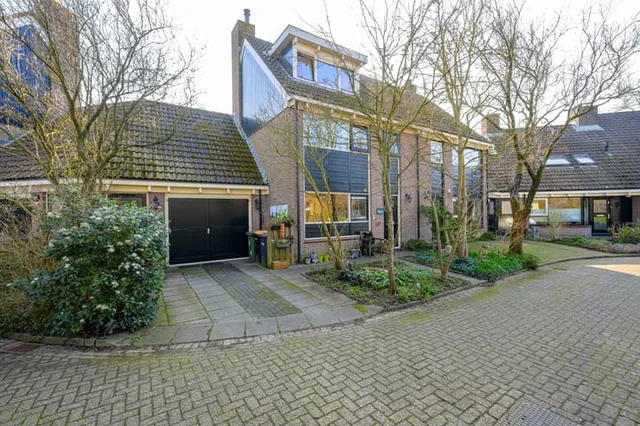 Spreeuwenlaan 15