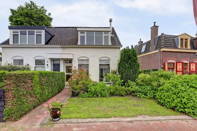 Kerkstraat 48
