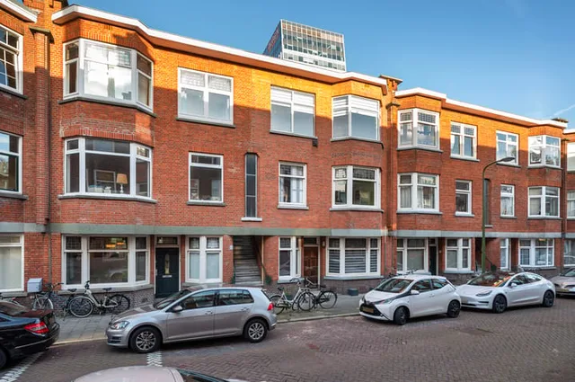 Volkerakstraat 62