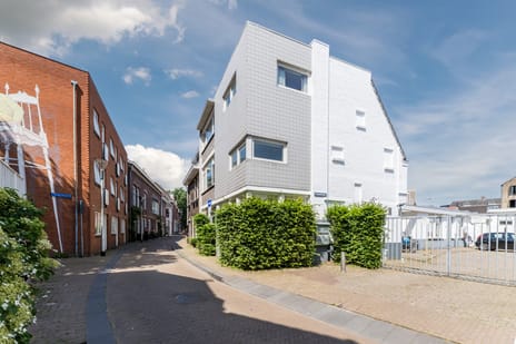 Roemerhof 16