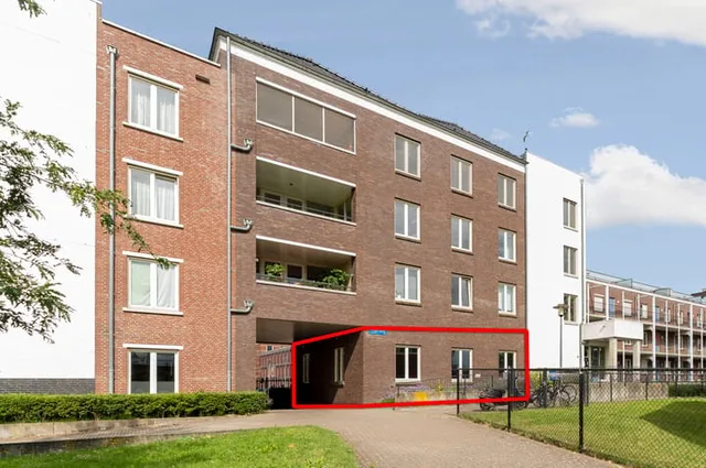Hongarijehof 8