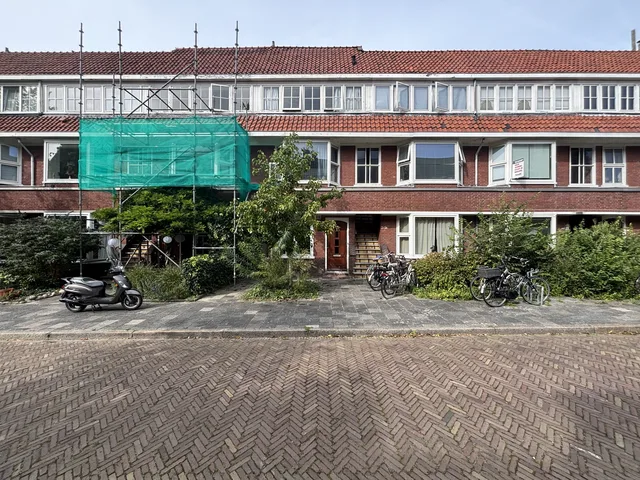 Van der Waalsstraat