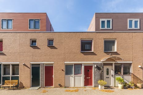 Desselstraat 24