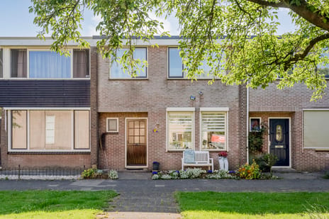 Middenweg 69