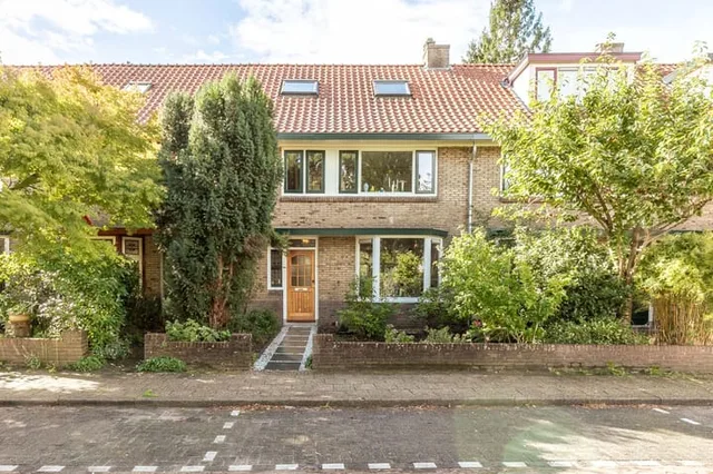 Amstelstraat 18