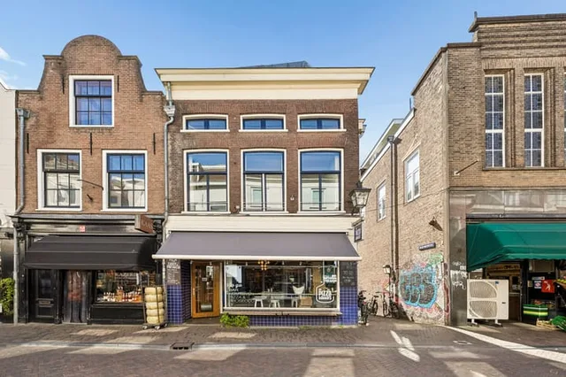 Wijde Watersteeg 2