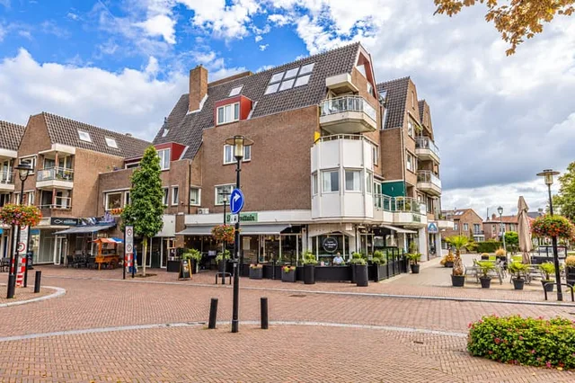 Houttuin 32