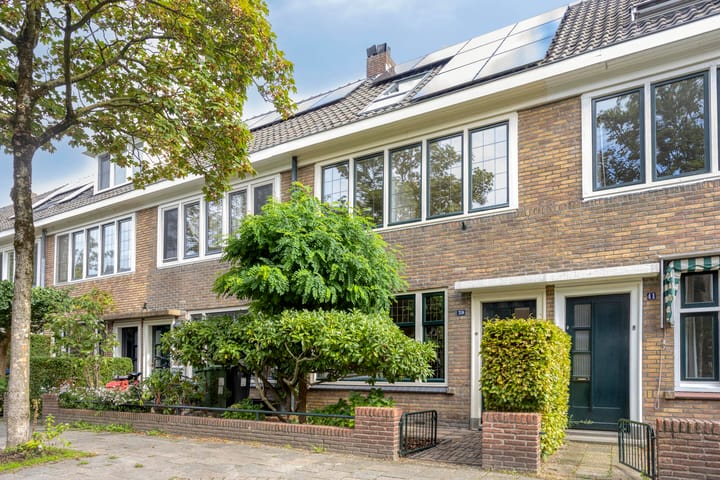 Juliusstraat 39