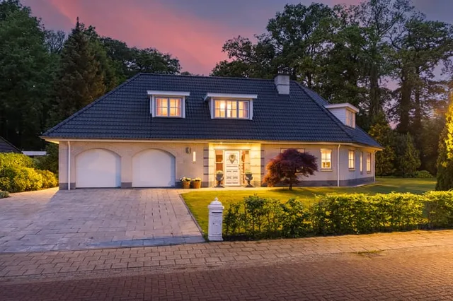 Weerninklanden 25