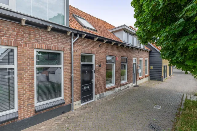 Damstraat 15