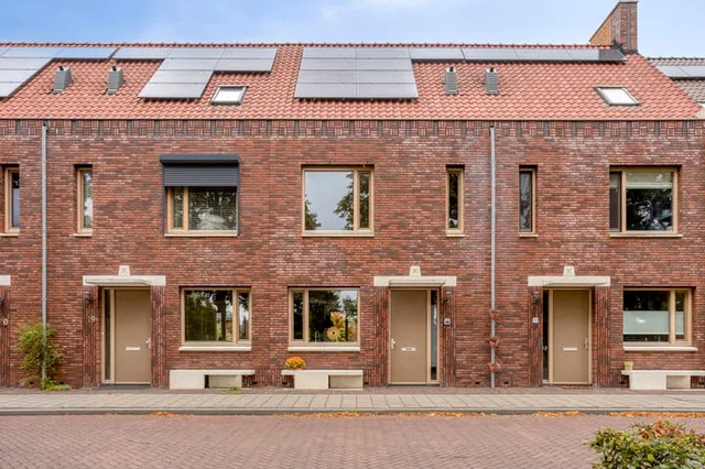 Adelheidstraat 18