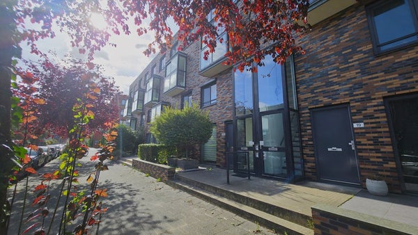 J.H. van den Broekstraat