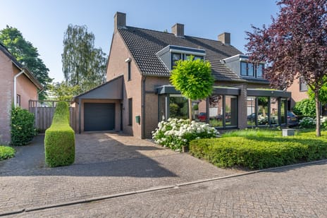 De Hoefsmid 8