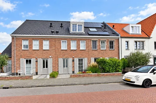 Hunsingosingel 24