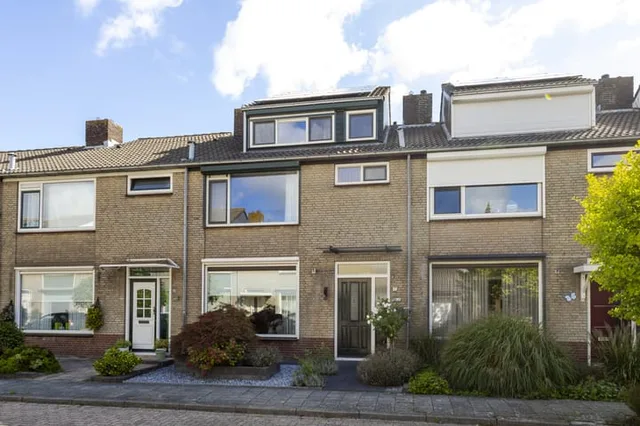 Graaf Adolfstraat 17