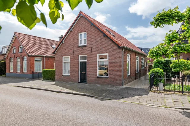 Stationsstraat 11