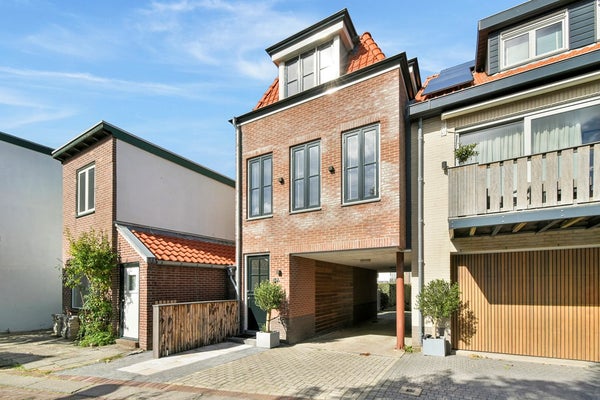 Zuiderstraat 6 a