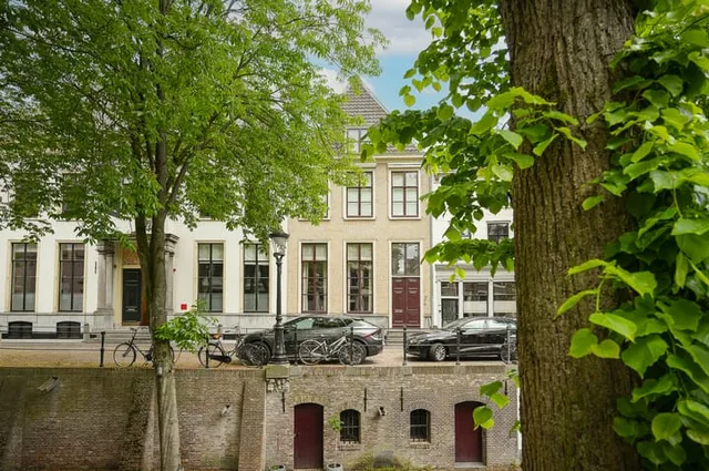 Nieuwegracht 8