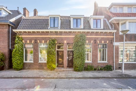 Doelenstraat 17