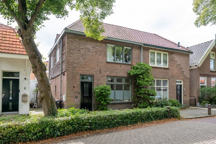 Van der Veldenstraat 4