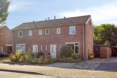 Oranjestraat 16