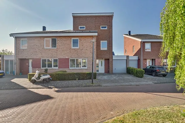 J.J. Slauerhoffplantsoen 9