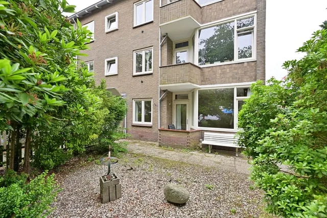 Admiraal de Ruyterlaan 69